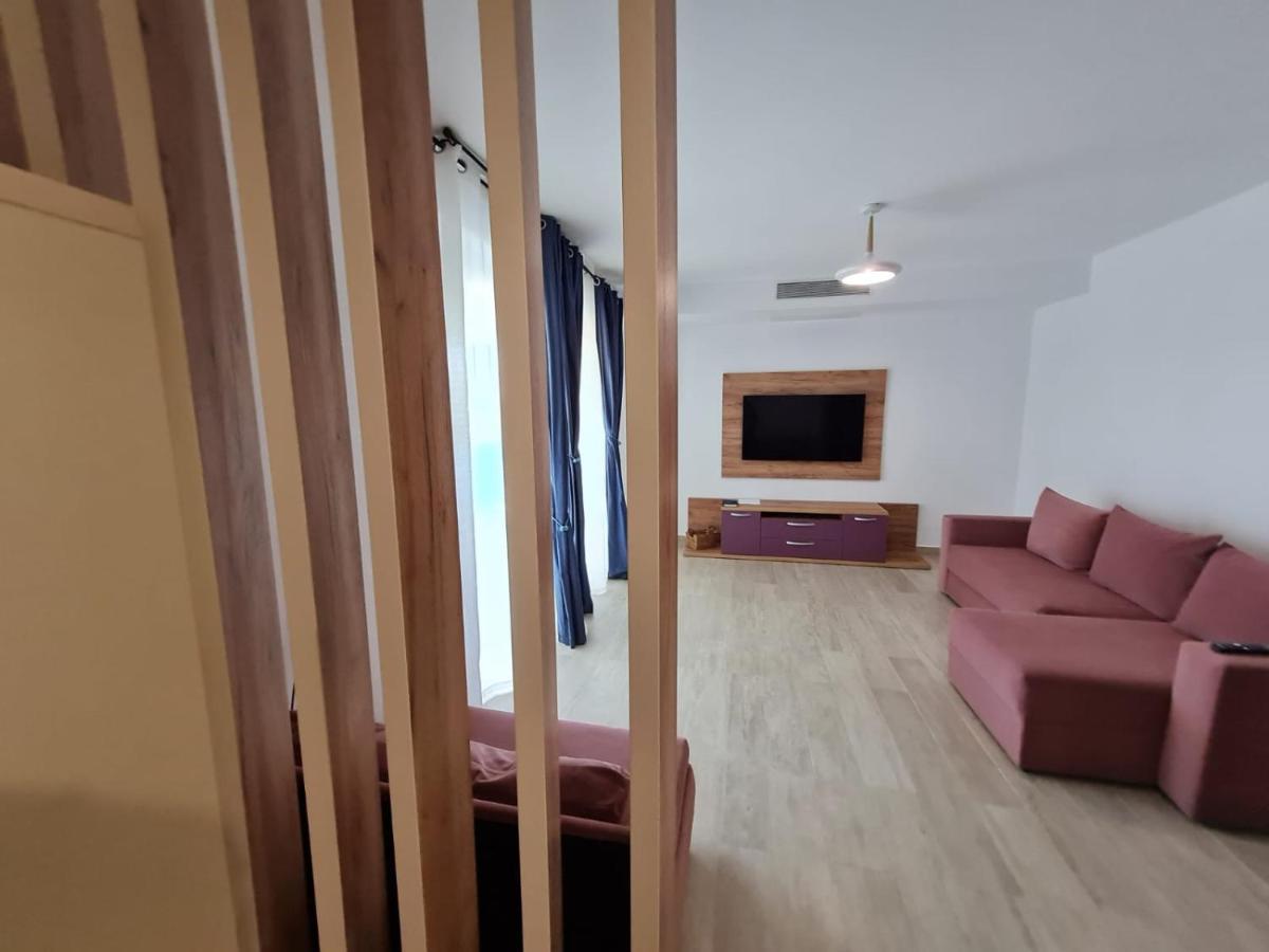 Matteo 2 Apartments Marina Surf Residence, Mamaia Nord - Navodari,1 Vedere Frontala,2 Cu Vedere Laterala La Mare Exterior foto