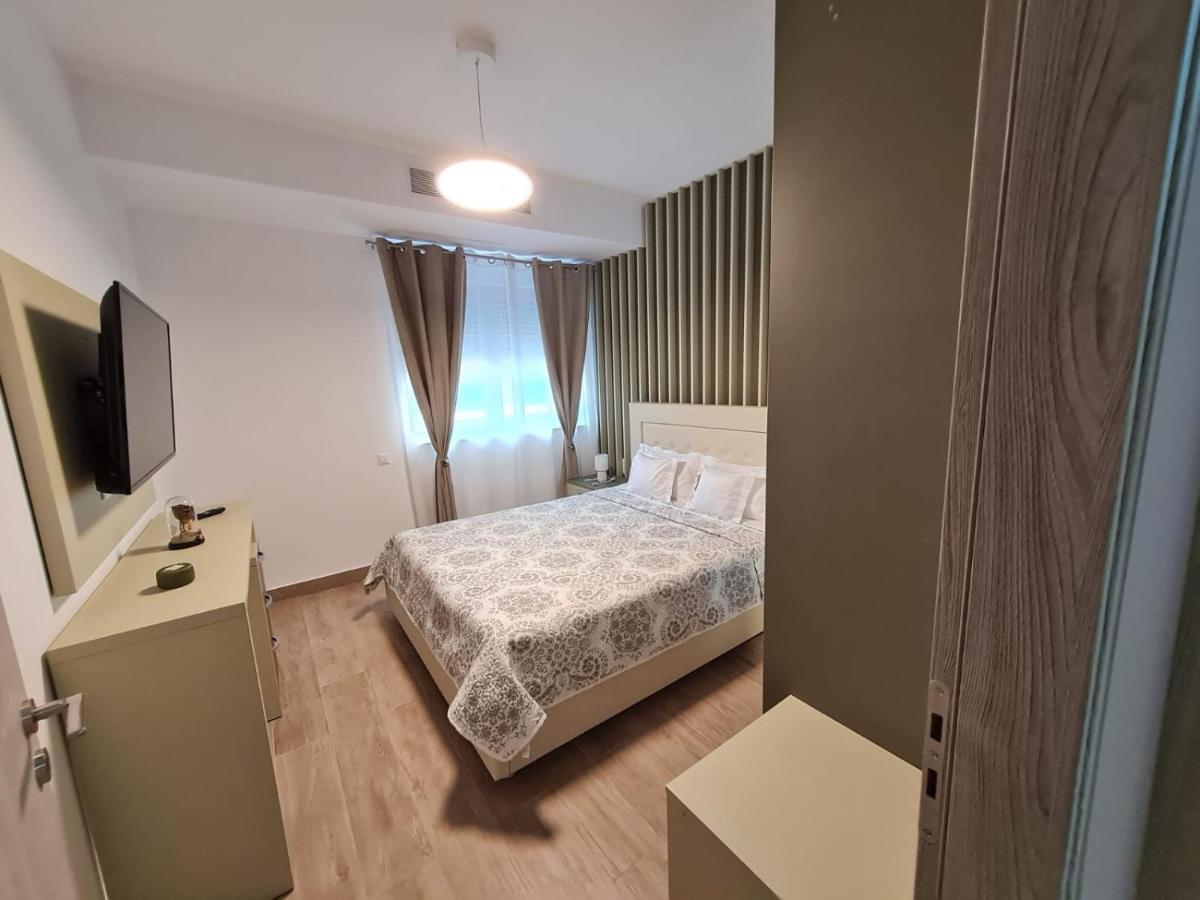 Matteo 2 Apartments Marina Surf Residence, Mamaia Nord - Navodari,1 Vedere Frontala,2 Cu Vedere Laterala La Mare Exterior foto