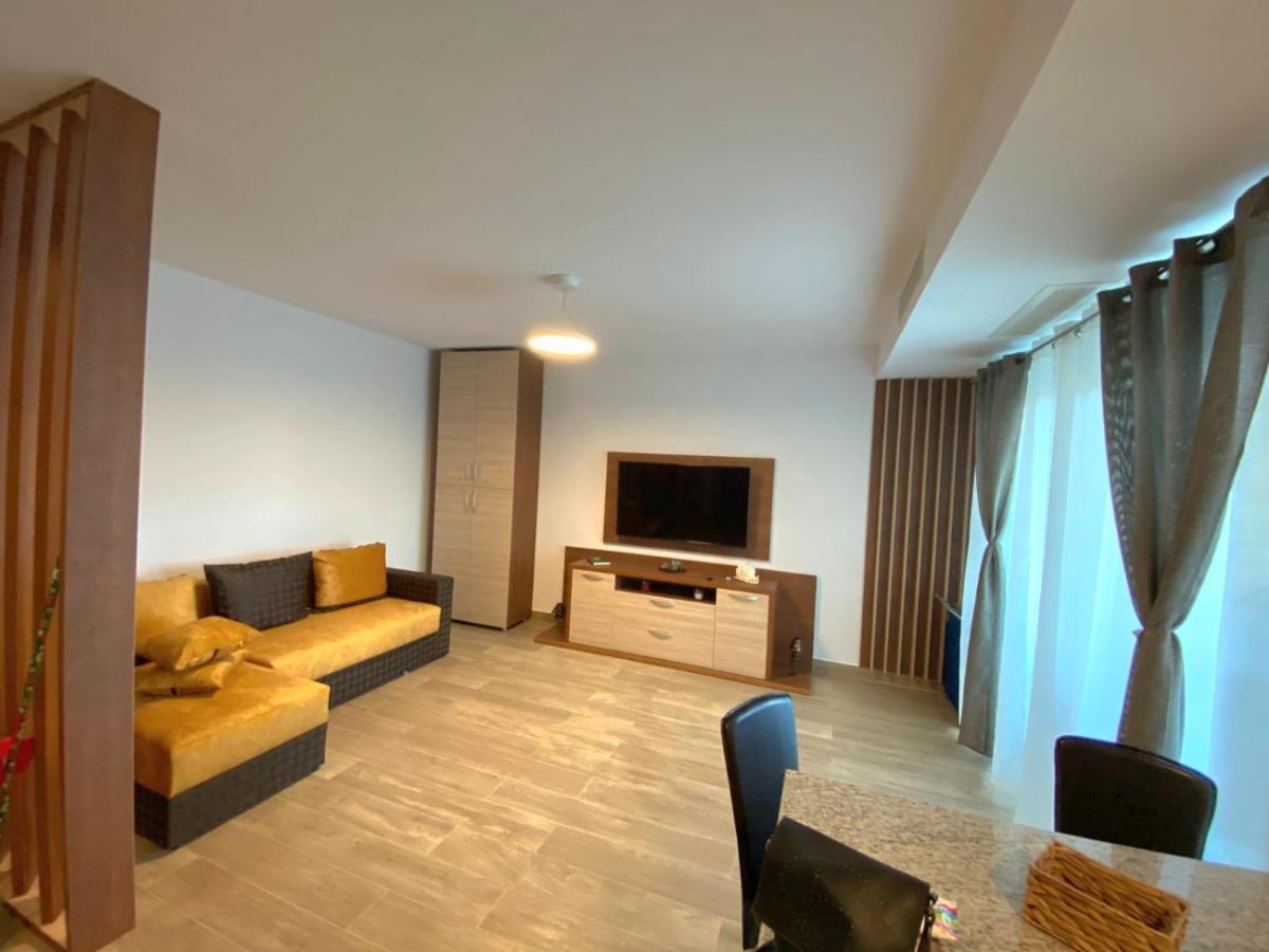 Matteo 2 Apartments Marina Surf Residence, Mamaia Nord - Navodari,1 Vedere Frontala,2 Cu Vedere Laterala La Mare Exterior foto